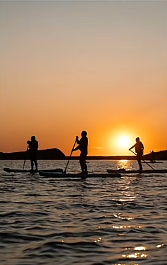 Paddle Board au coucher de soleil