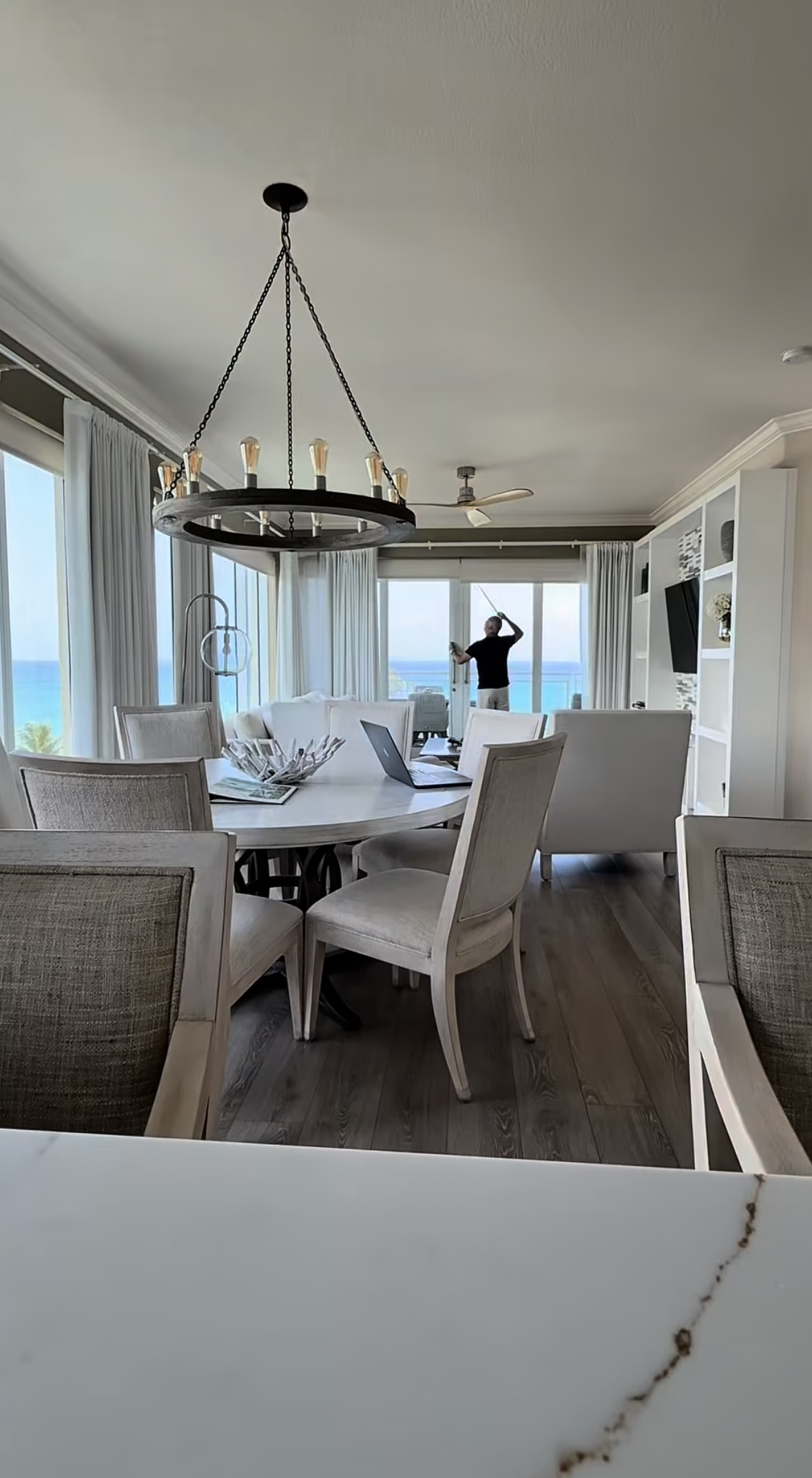 Un premier aperçu de l’intérieur du condo