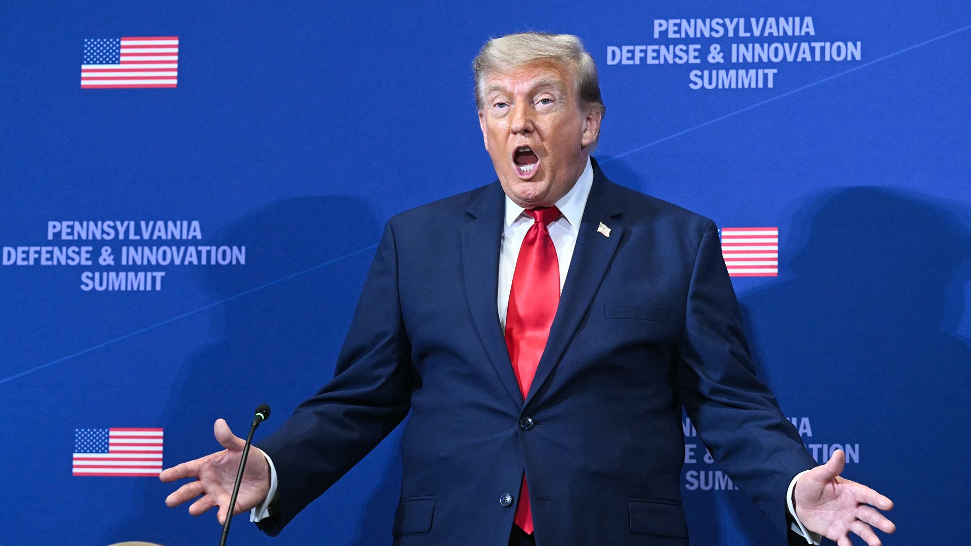 Trump a critiqué le coût des remboursements