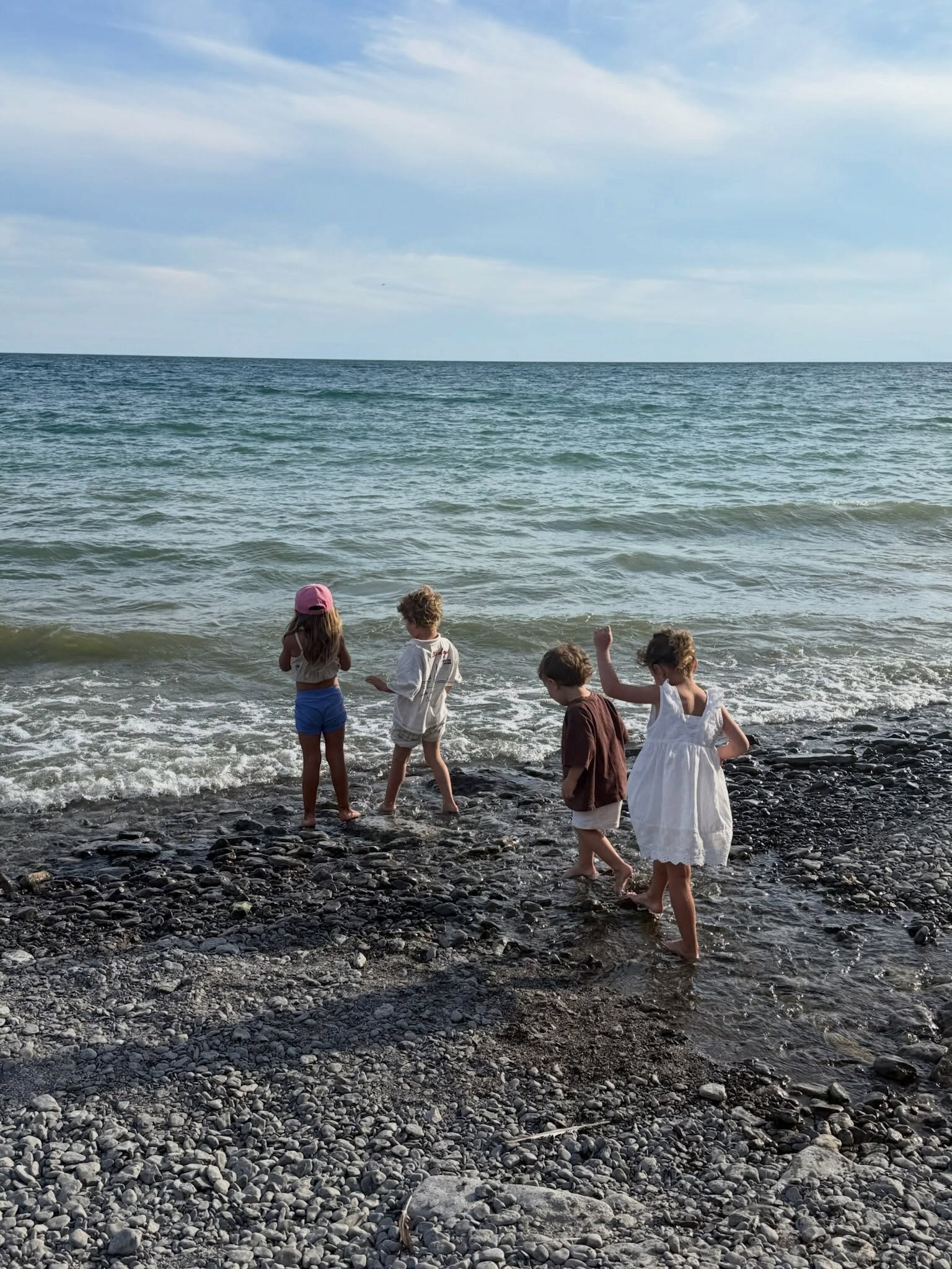 Les enfants à la découverte du bord de l’eau