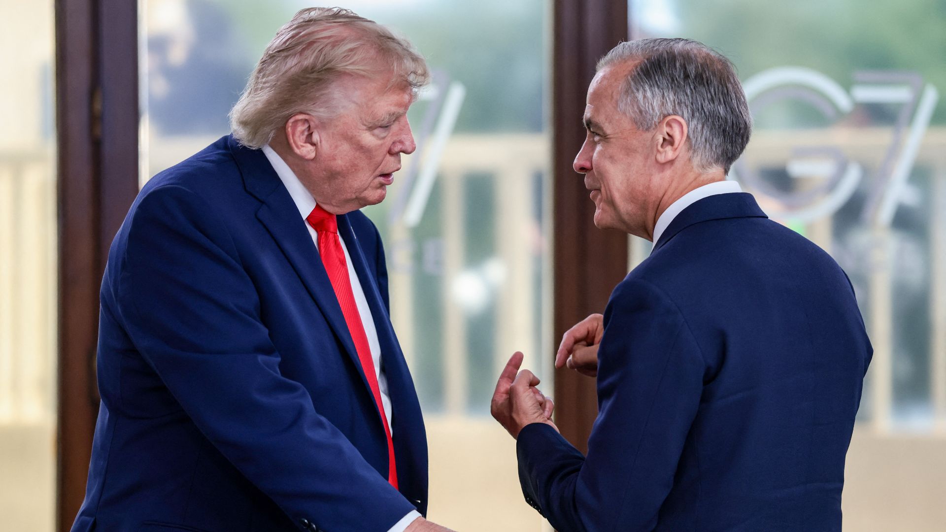 Trump s'en prend à Carney