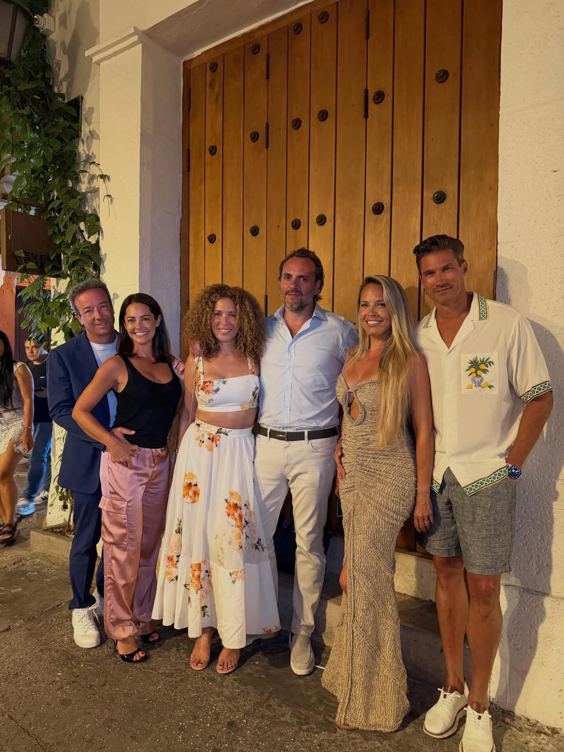 De précieux souvenirs avec leurs amis