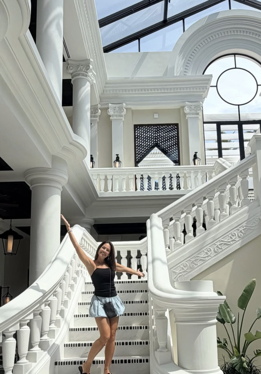 Impressionnant escalier blanc