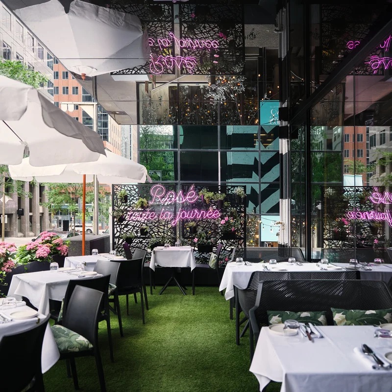 La terrasse Le Boulevardier en collaboration avec La Cantina