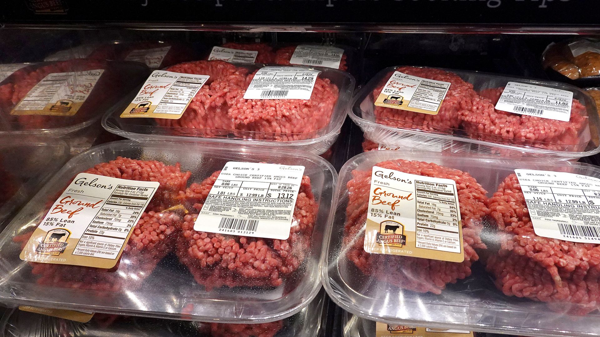 La rumeur sur le « bœuf mystérieux » prend de l'ampleur