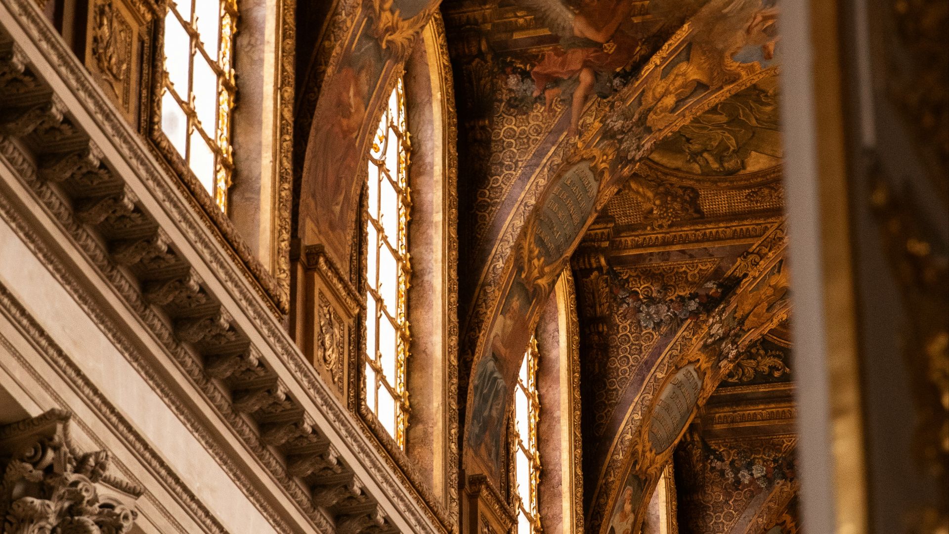 7. Les cloches sonnent le décès du monarque