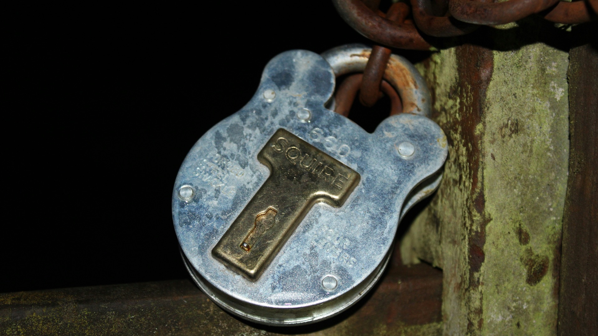 18. Les cadenas pourraient empêcher les morts de revenir