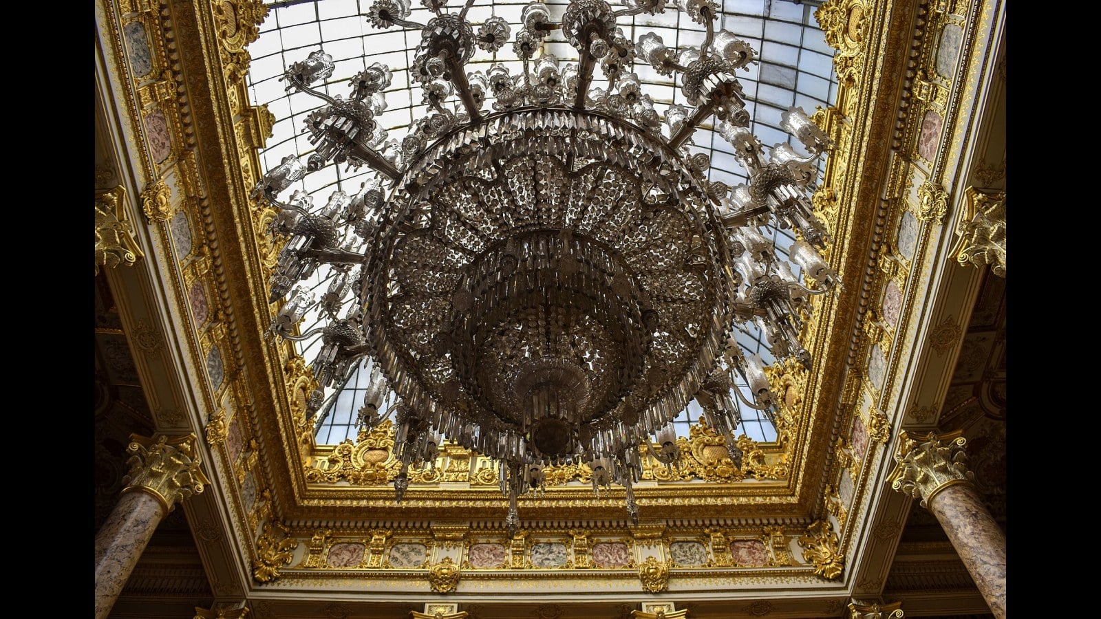 15. Le sultan Abdülmecid Ier n'a pas lésiné sur les moyens pour son palais