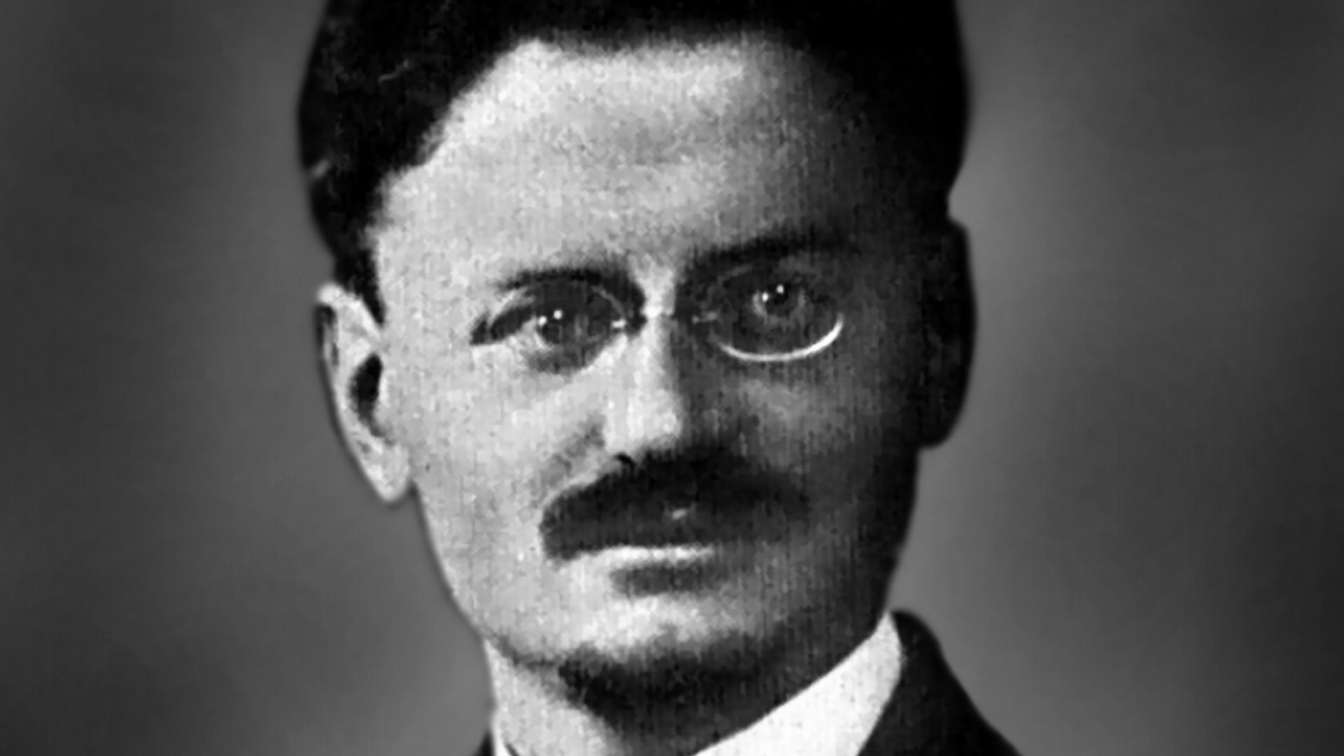 15. Léon Trotsky