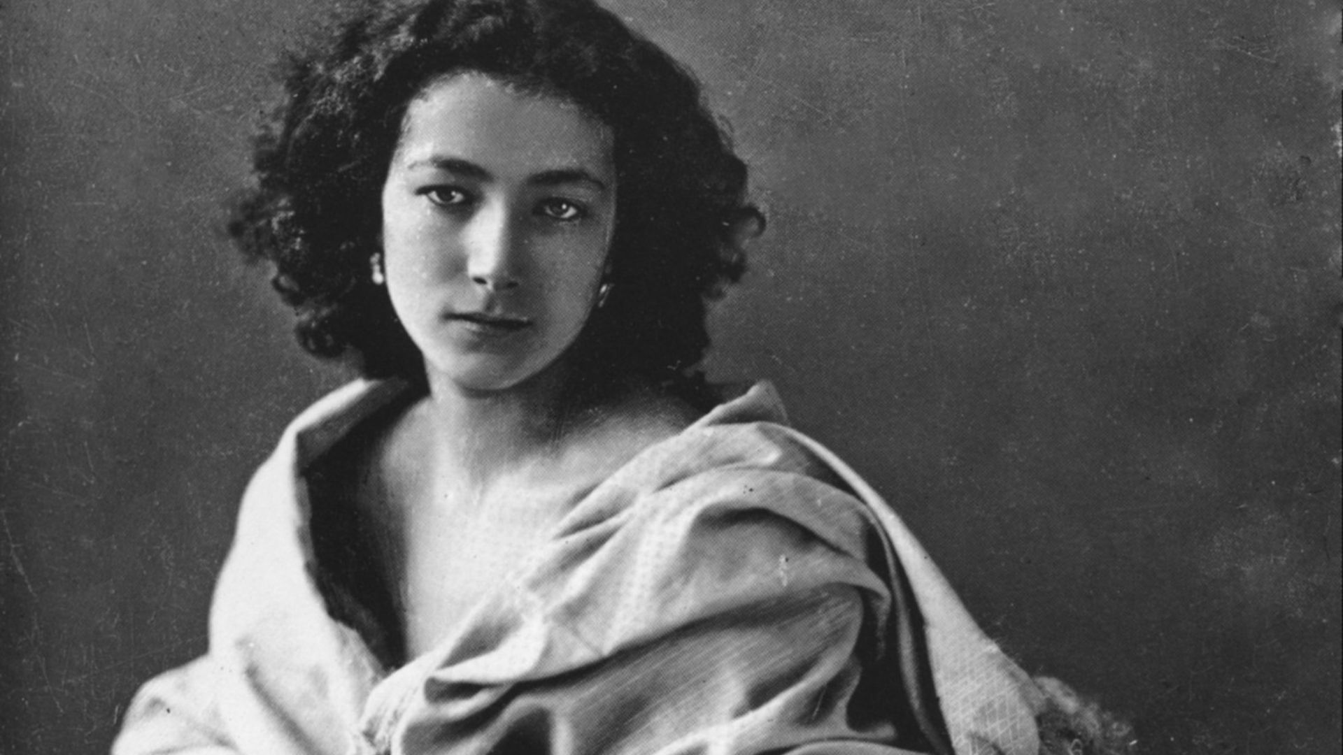 17. Sarah Bernhardt