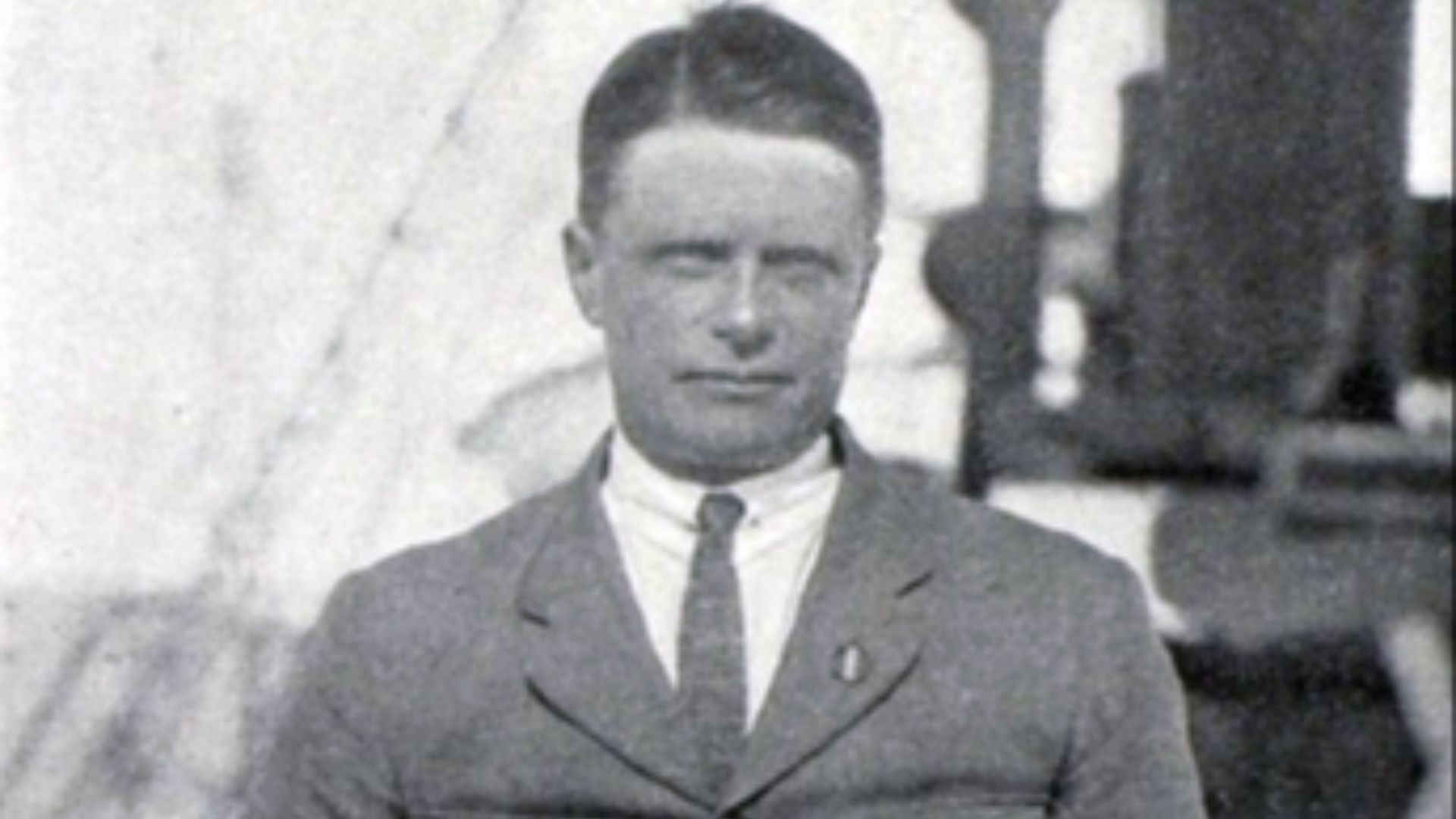 20. Leif Dietrichson
