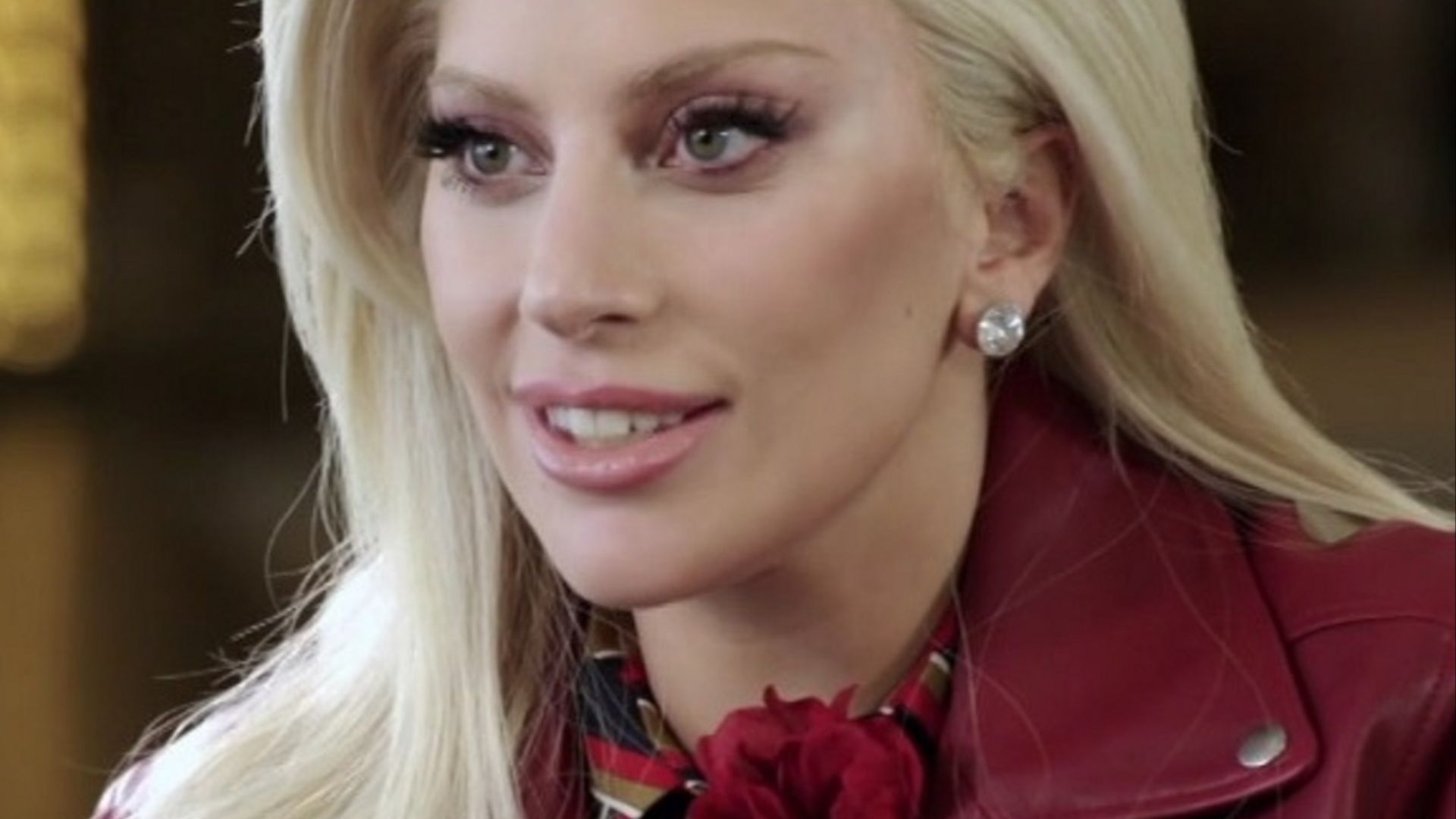 14. Lady Gaga s'est produite au-dessus de la foule d'un stade