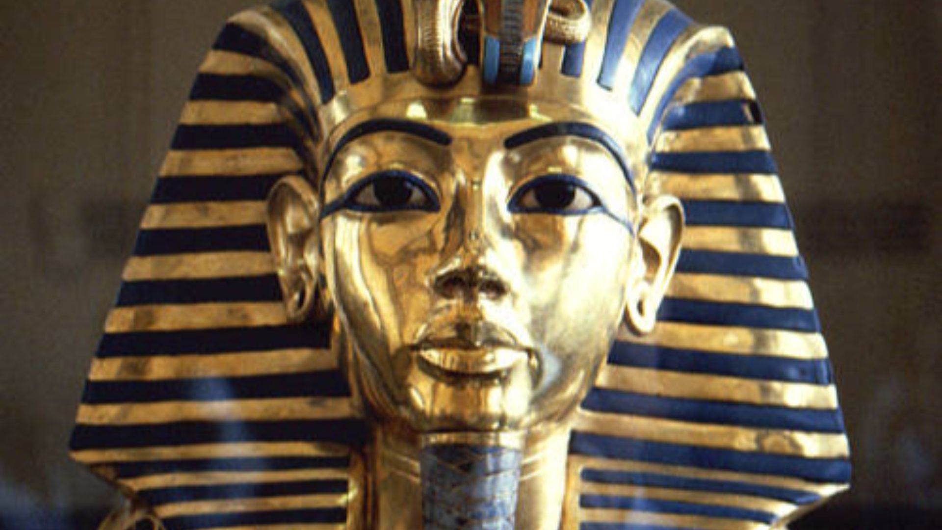 14. Toutankhamon
