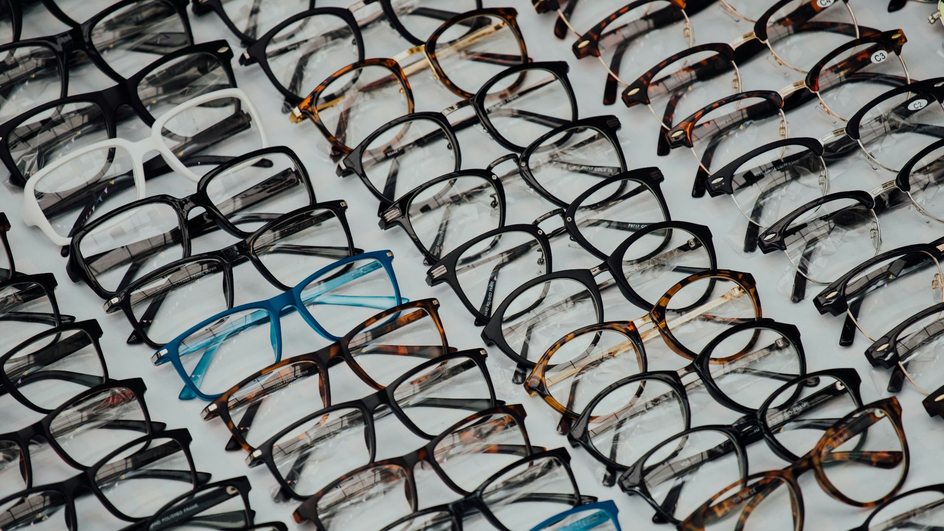 6. Lunettes