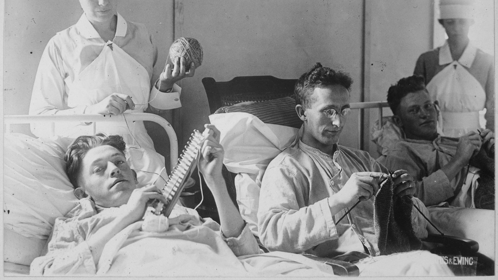 1. Il arrivait parfois que les patients doivent partager leur lit