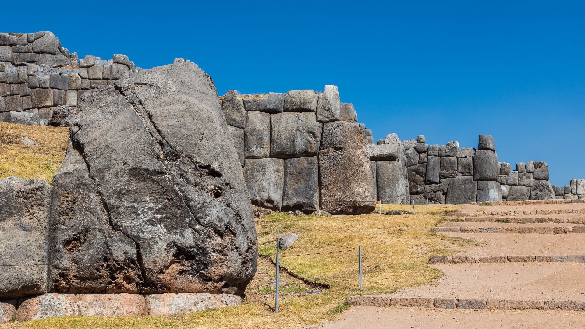 7. Sacsayhuamán, Pérou