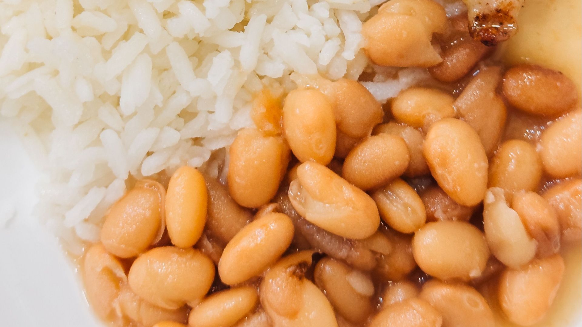 6. Ils ont servi des haricots en plat principal