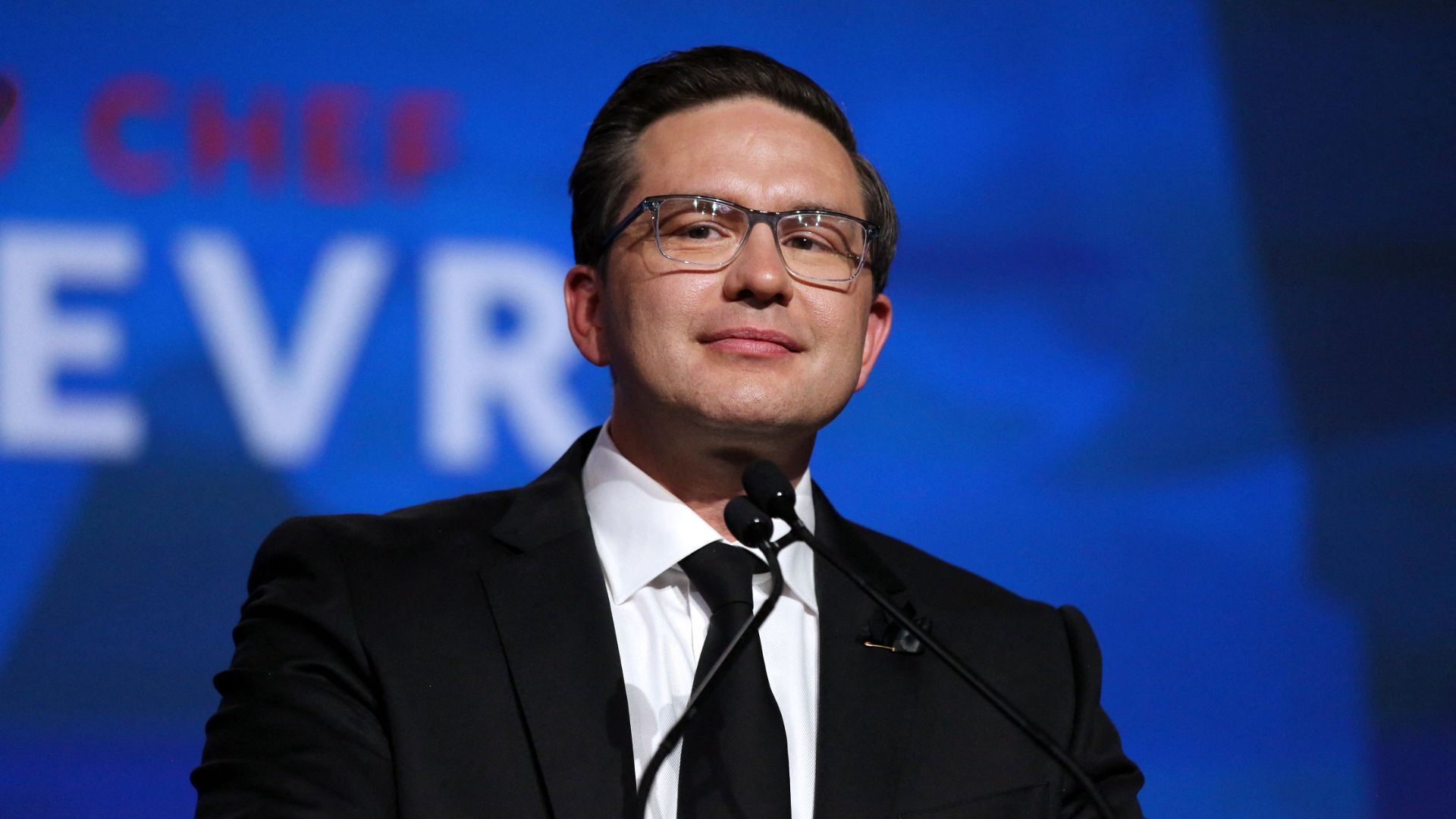 La stratégie conservatrice sous pression