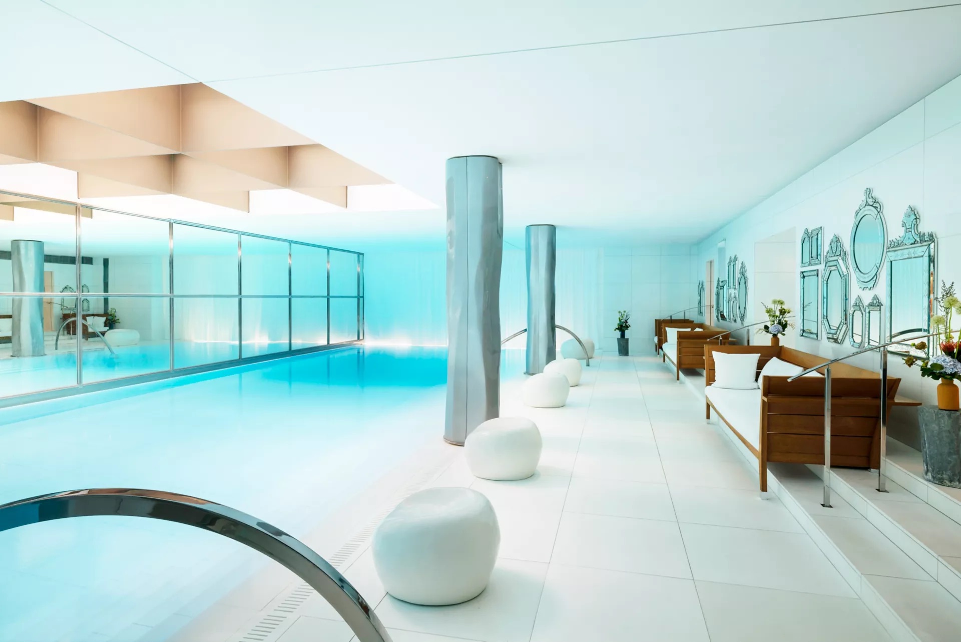 Piscine intérieure