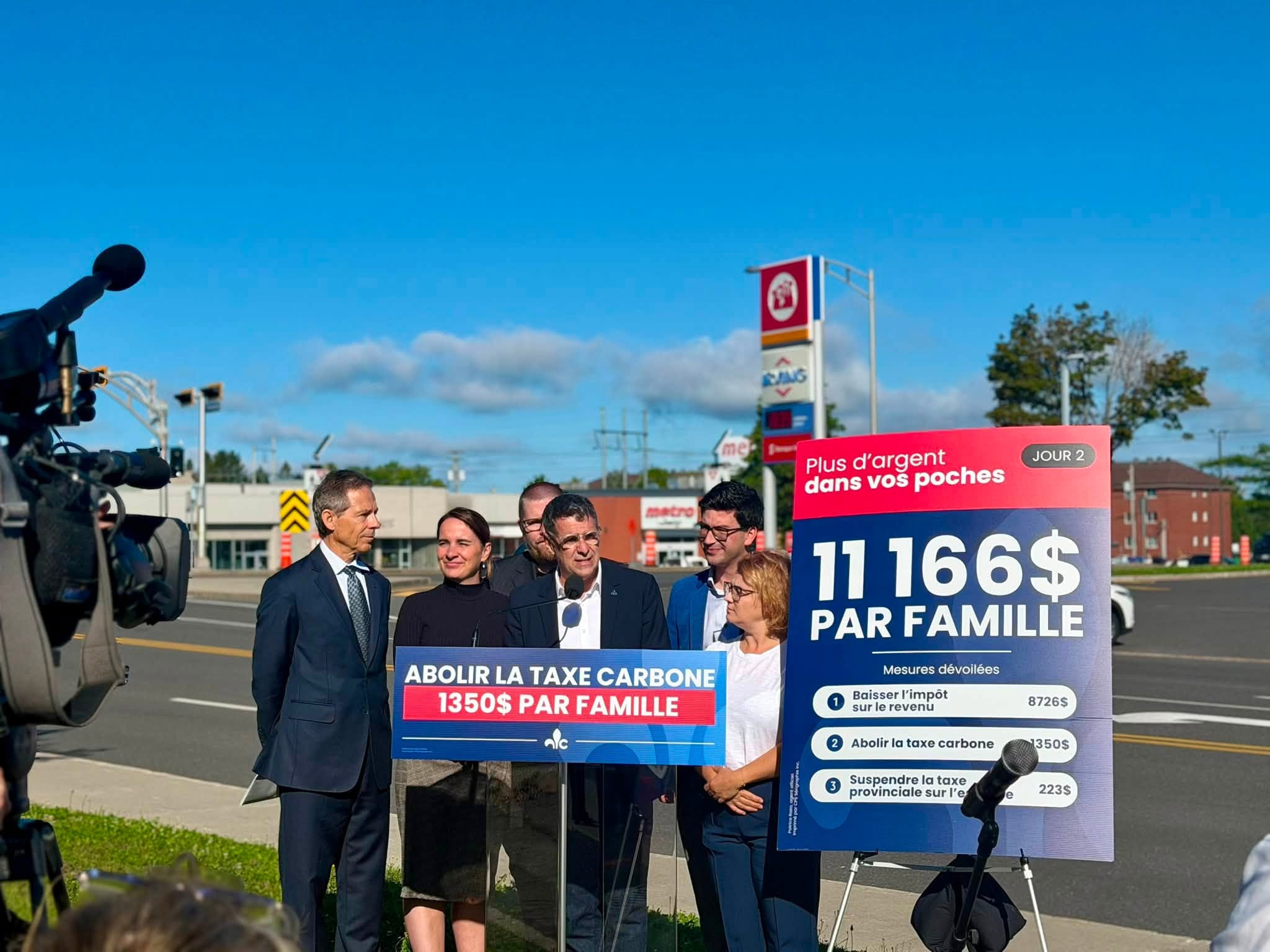 Baisse d’impôt «historique» et réduction des dépenses de l’État
