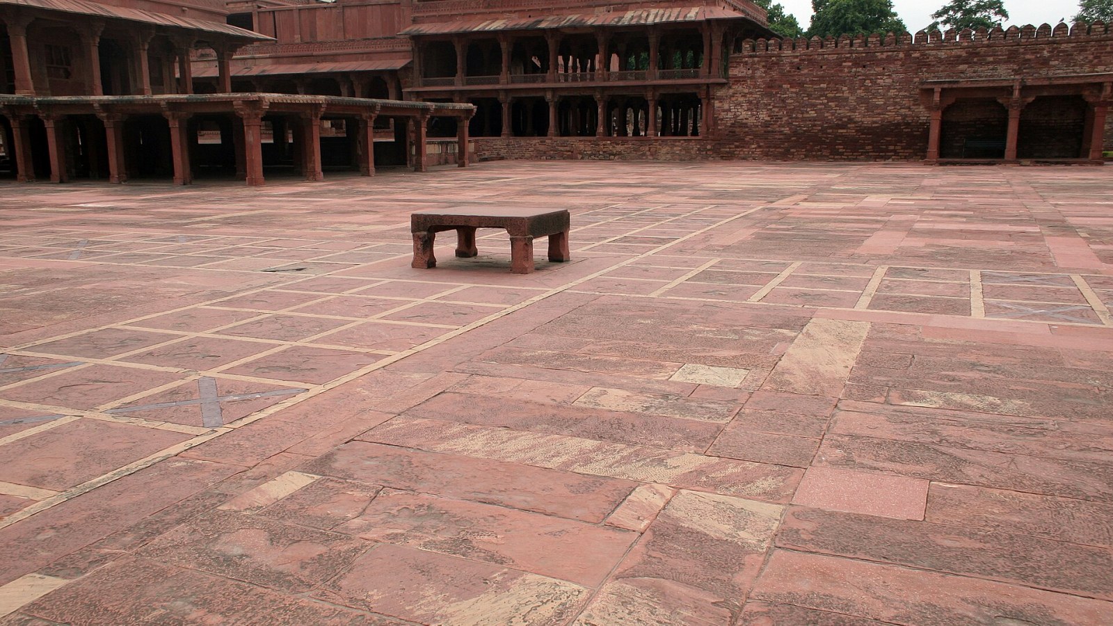 14. An Emperor Reportedly Used His Harem As Living Game Pieces