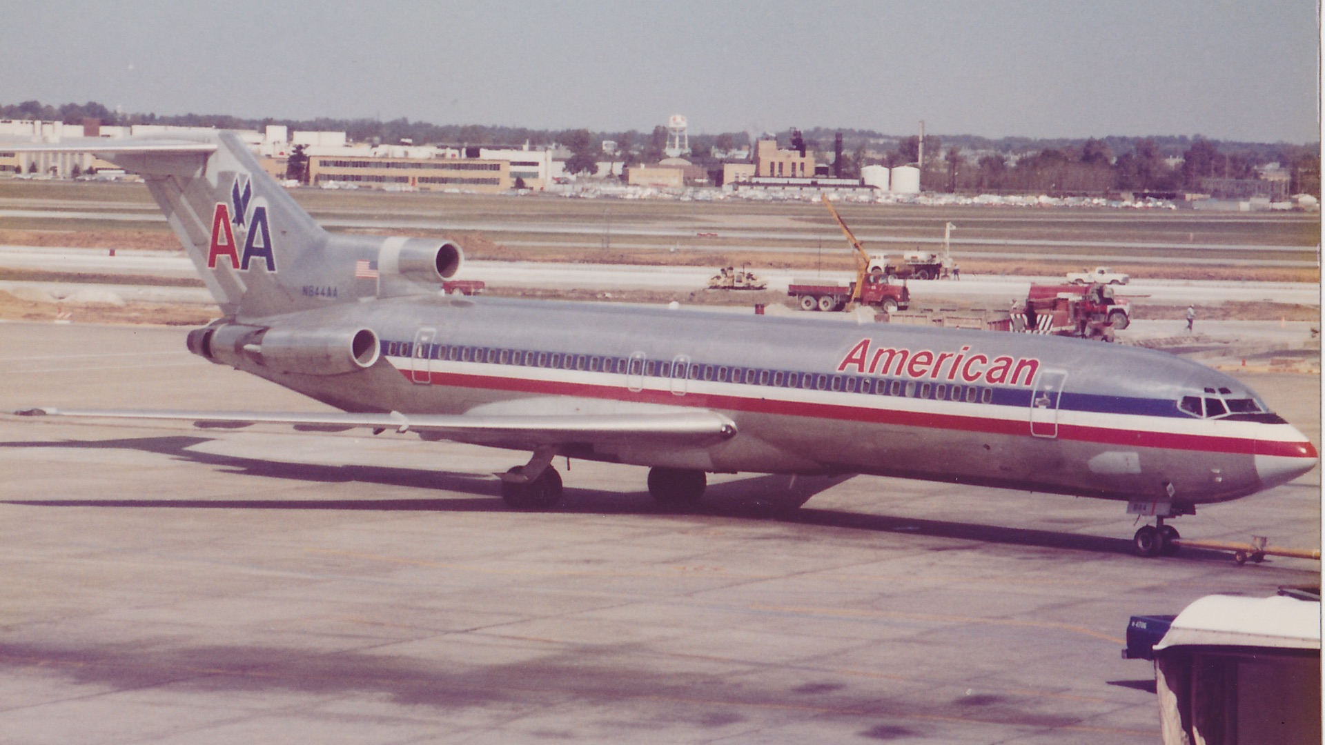 12. Le Boeing 727 volé en Angola