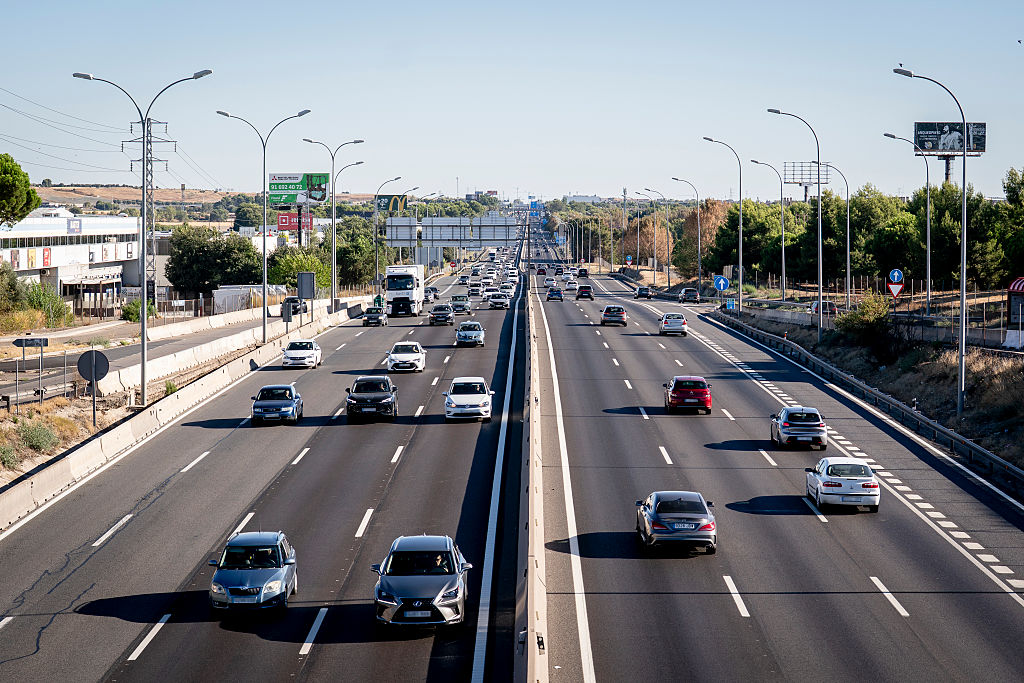 Le PLQ promet une autoroute 50 à quatre voies