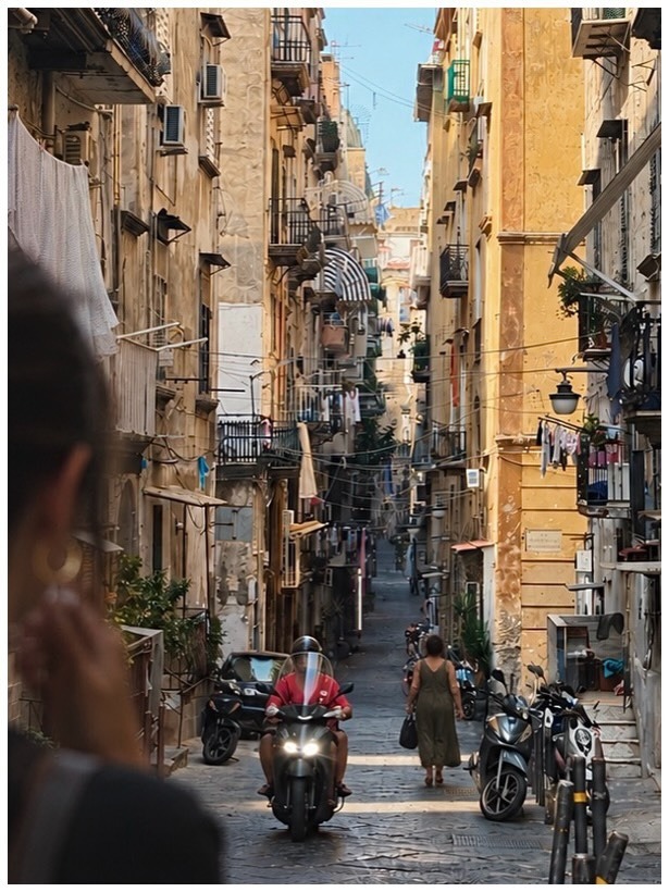 Dans le dédale des ruelles