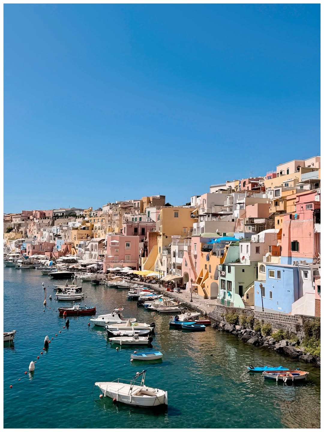 Un décor aux couleurs éclatantes