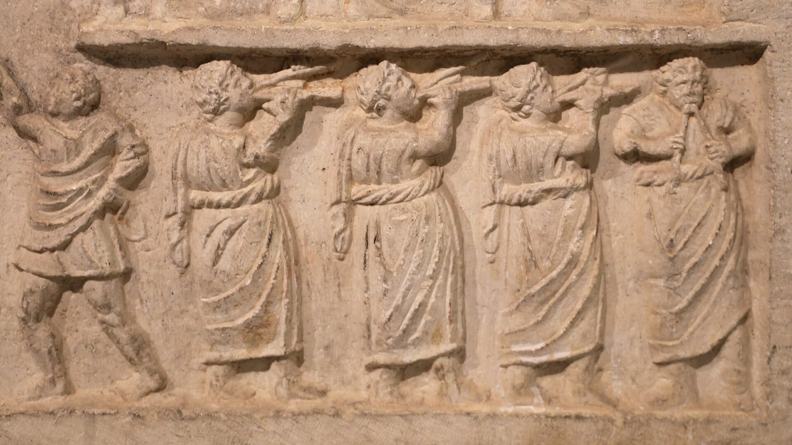 5. Crying At A Roman Funeral Was Never Illegal
