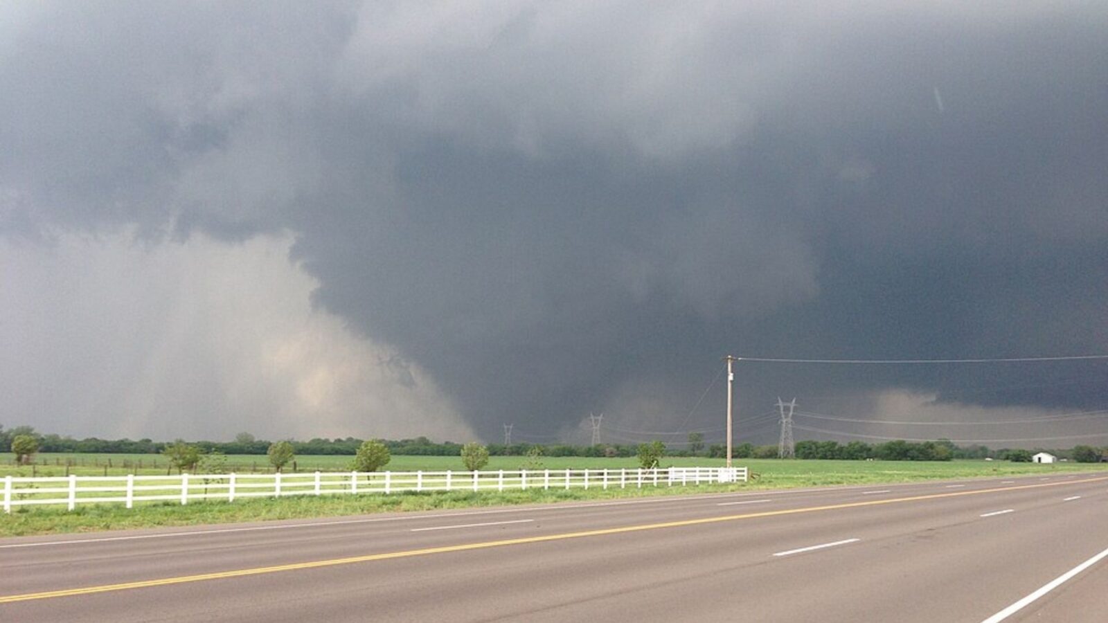 20. Moore Was Plowed Through By A 210-Mile-Per-Hour Tornado