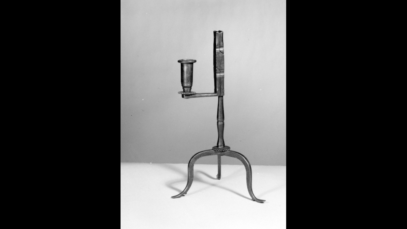 1. Les lampes à jonc brûlaient vite et ne coûtaient presque rien