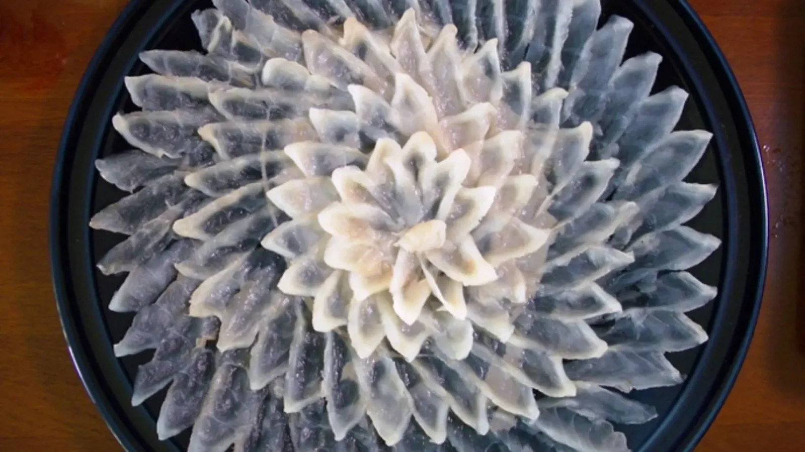20. Le Japon n'a pas interdit son mets le plus mortel. Il a mis en place un système d'agrément pour les chefs.