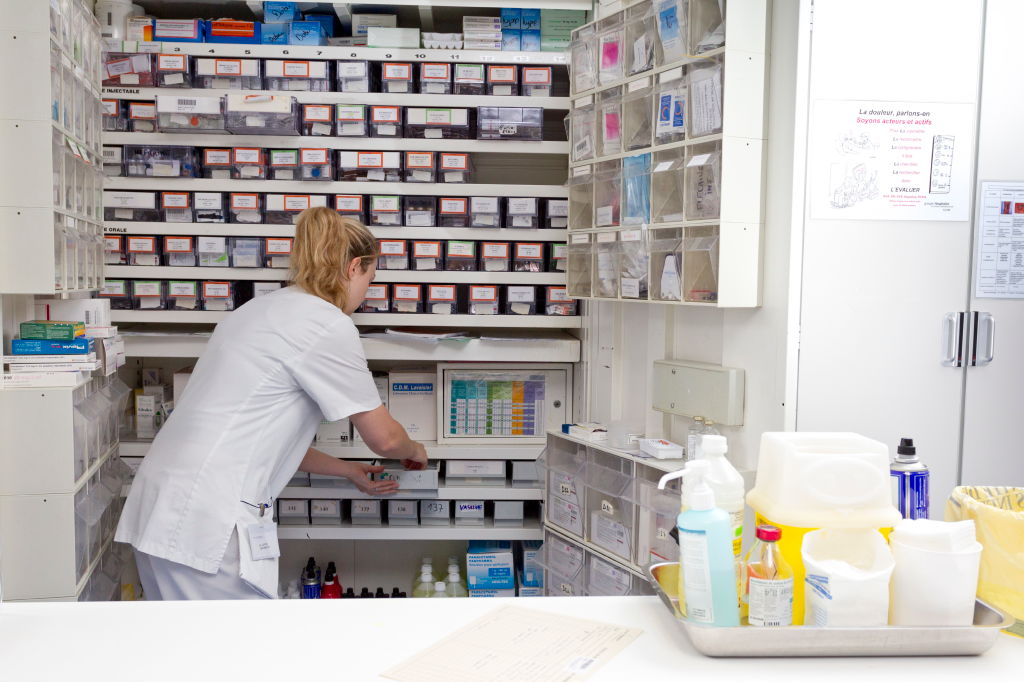 Plus de privé en santé, plus de médecins à former par année