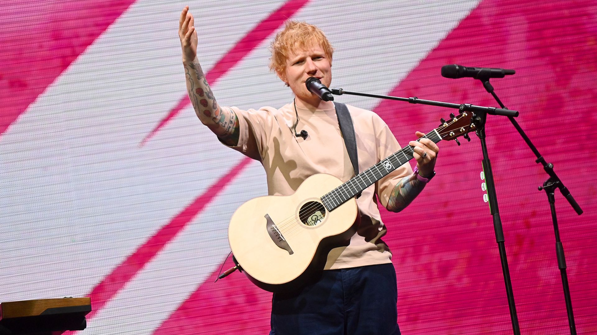 Sheeran fait son retour au milieu d'une polémique