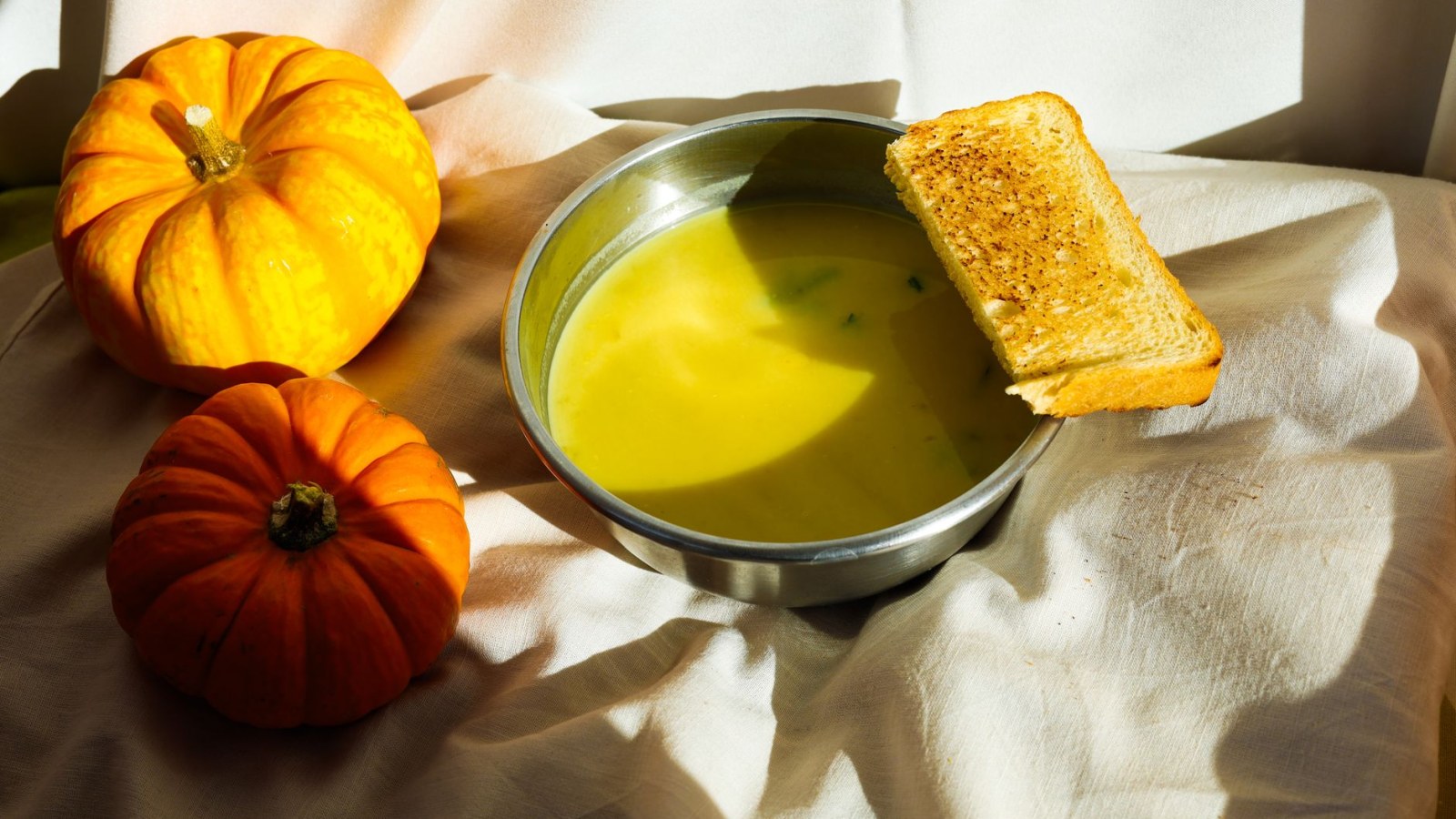 2. Canned Pumpkin Isn't Fake, It's A Different Pumpkin