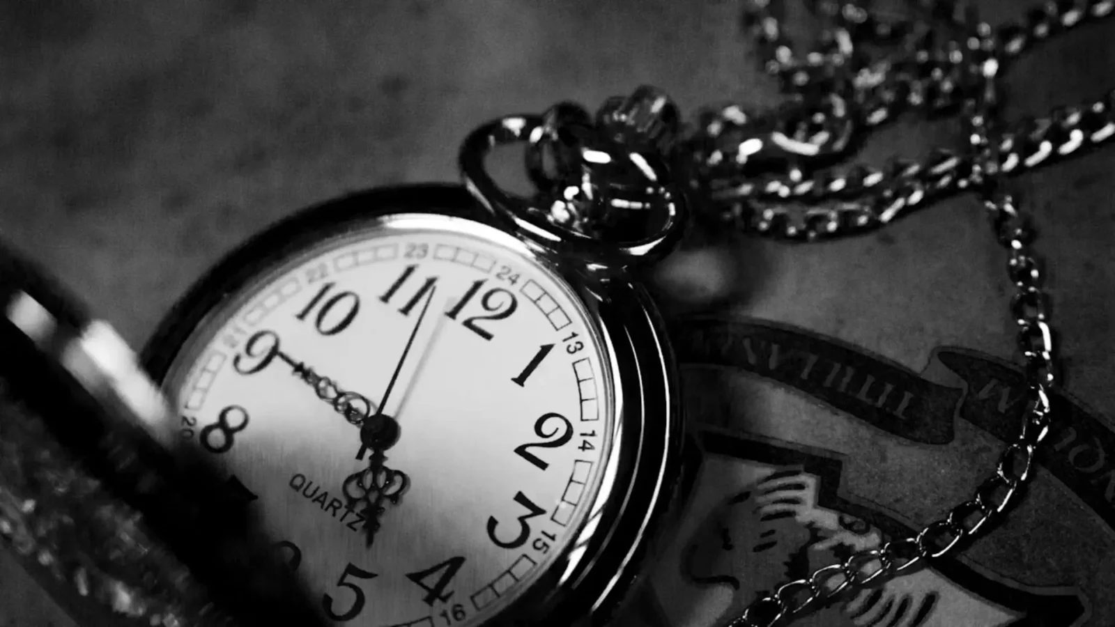20. Ce sont les tranchées, et non la mode, qui ont sonné le glas de la chaîne de montre de poche