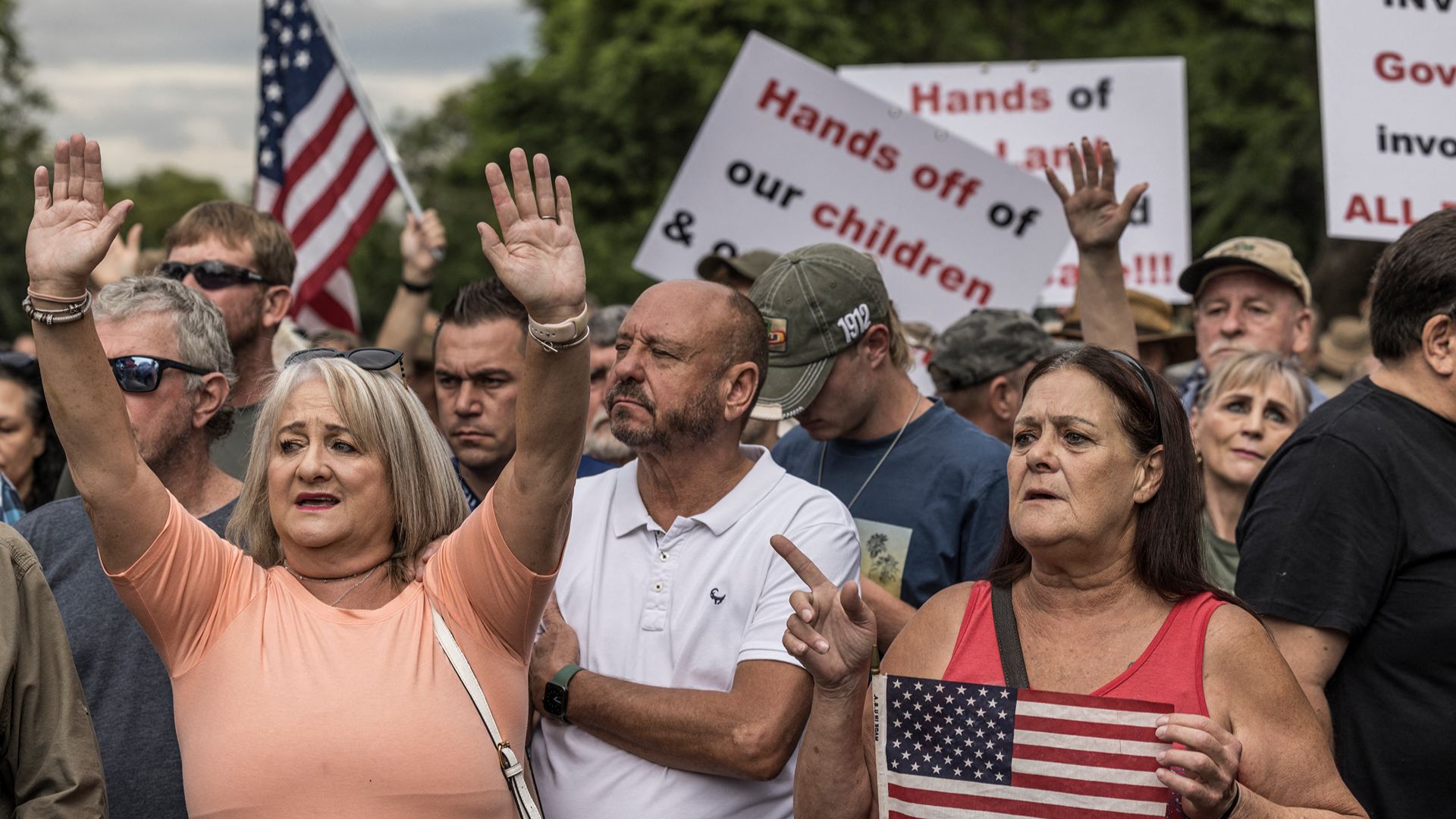 Trump Says Afrikaners Face Persecution