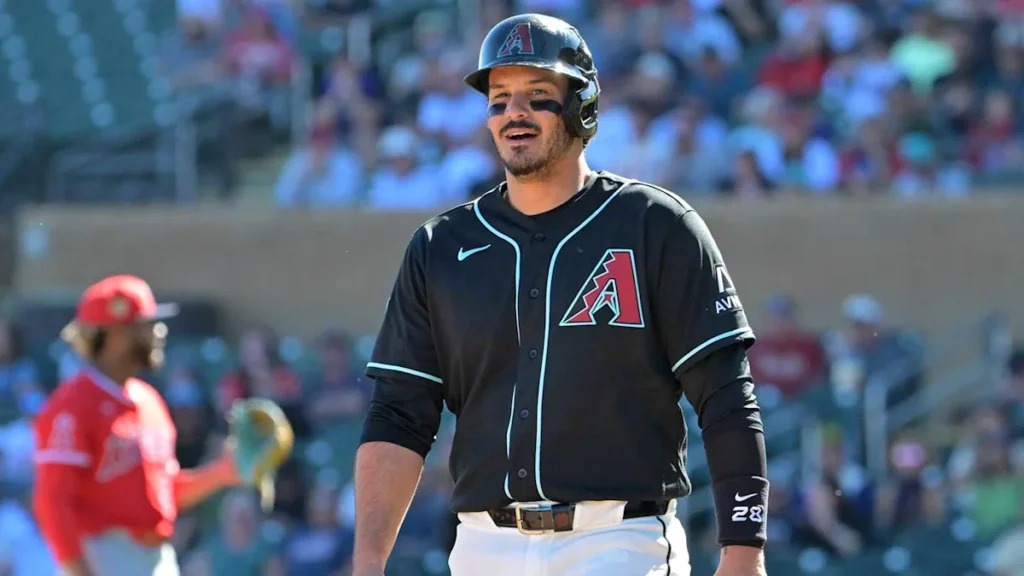 Nolan Arenado stands out in Arizona