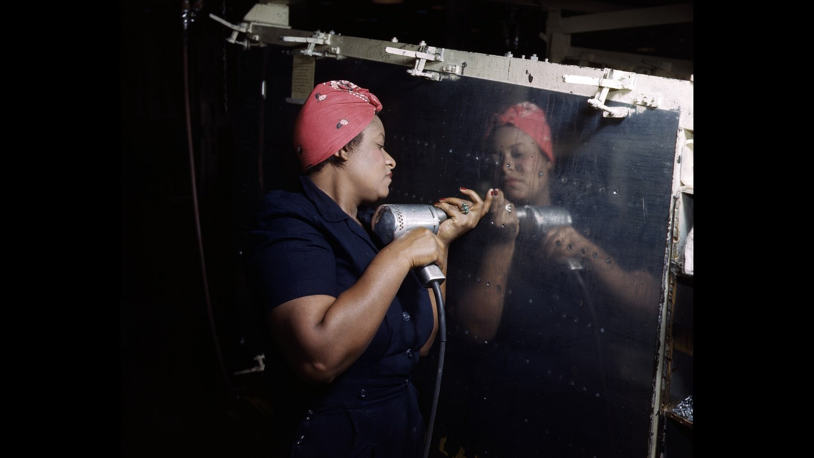 11. Le véritable uniforme de Rosie la Riveteuse était un bandana
