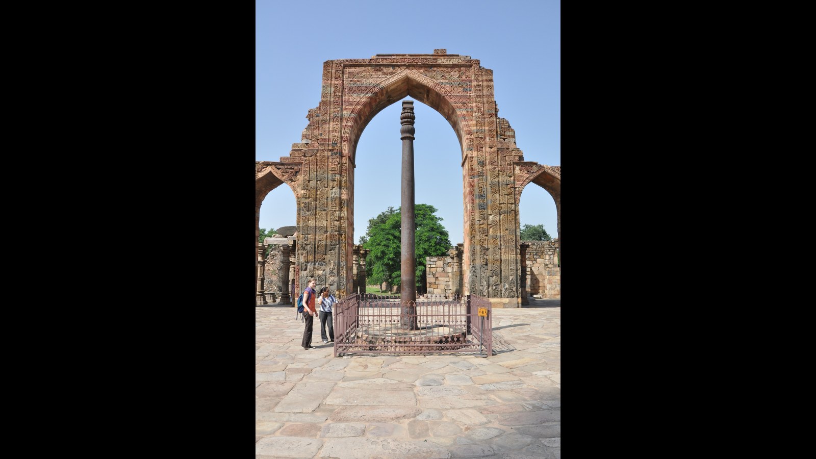 16. Delhi's Iron Pillar Refused To Rust For 1,600 Years