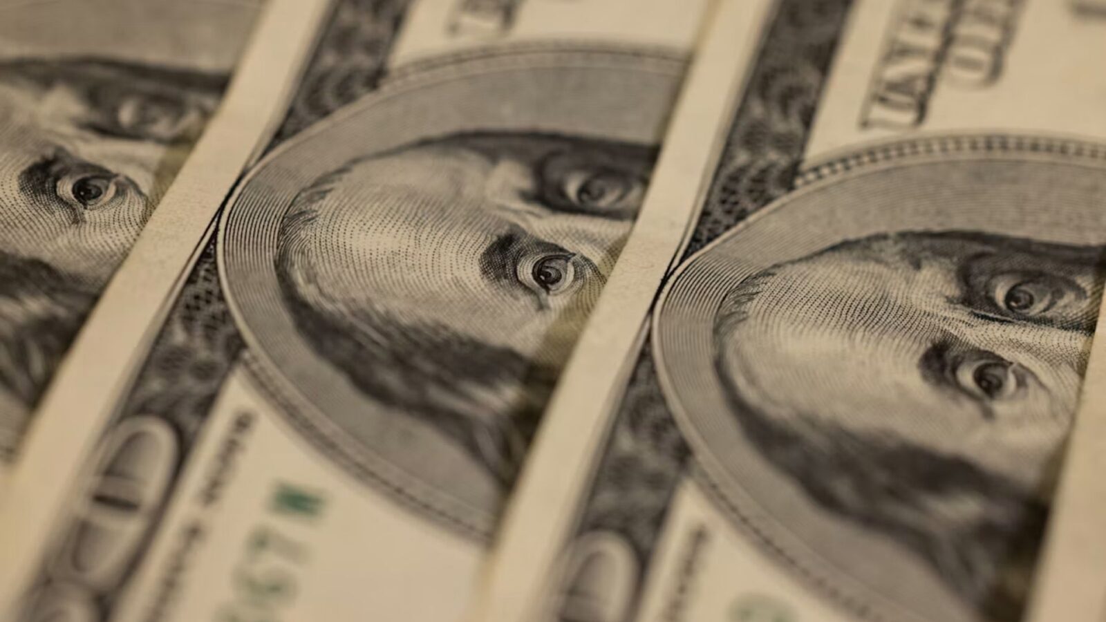 9. Un mari avait légalement droit au salaire de sa femme