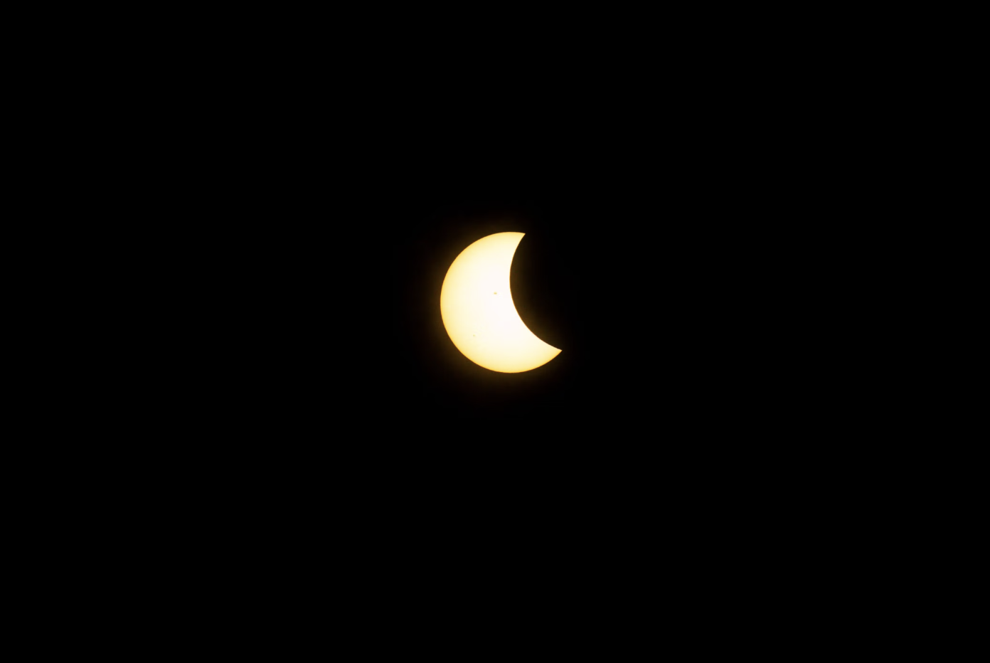 3. Une éclipse solaire partielle lui a ouvert tout un monde
