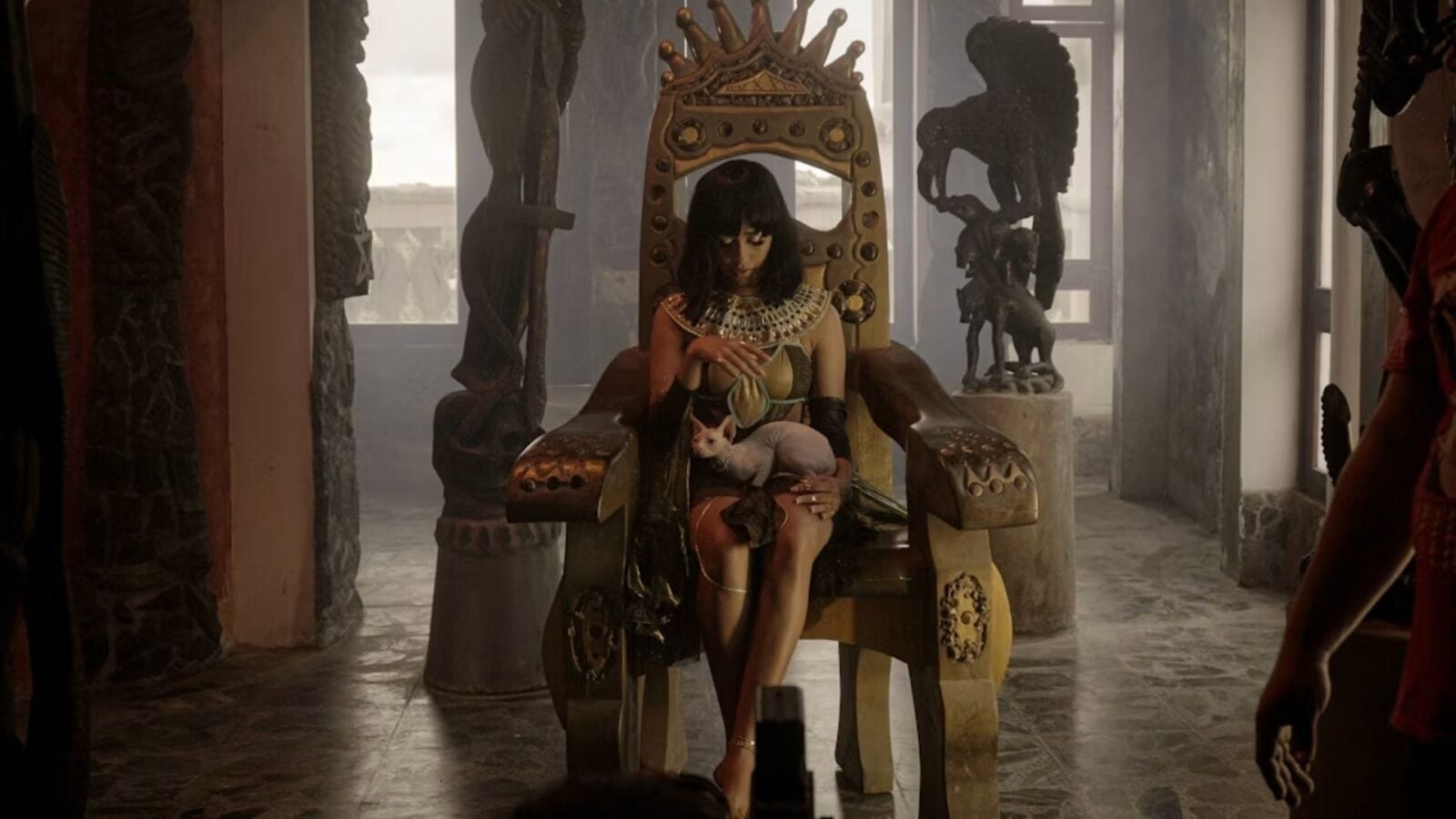 17. Cleopatra Allegedly Drank One Of The World's Most Expensive Cocktails
