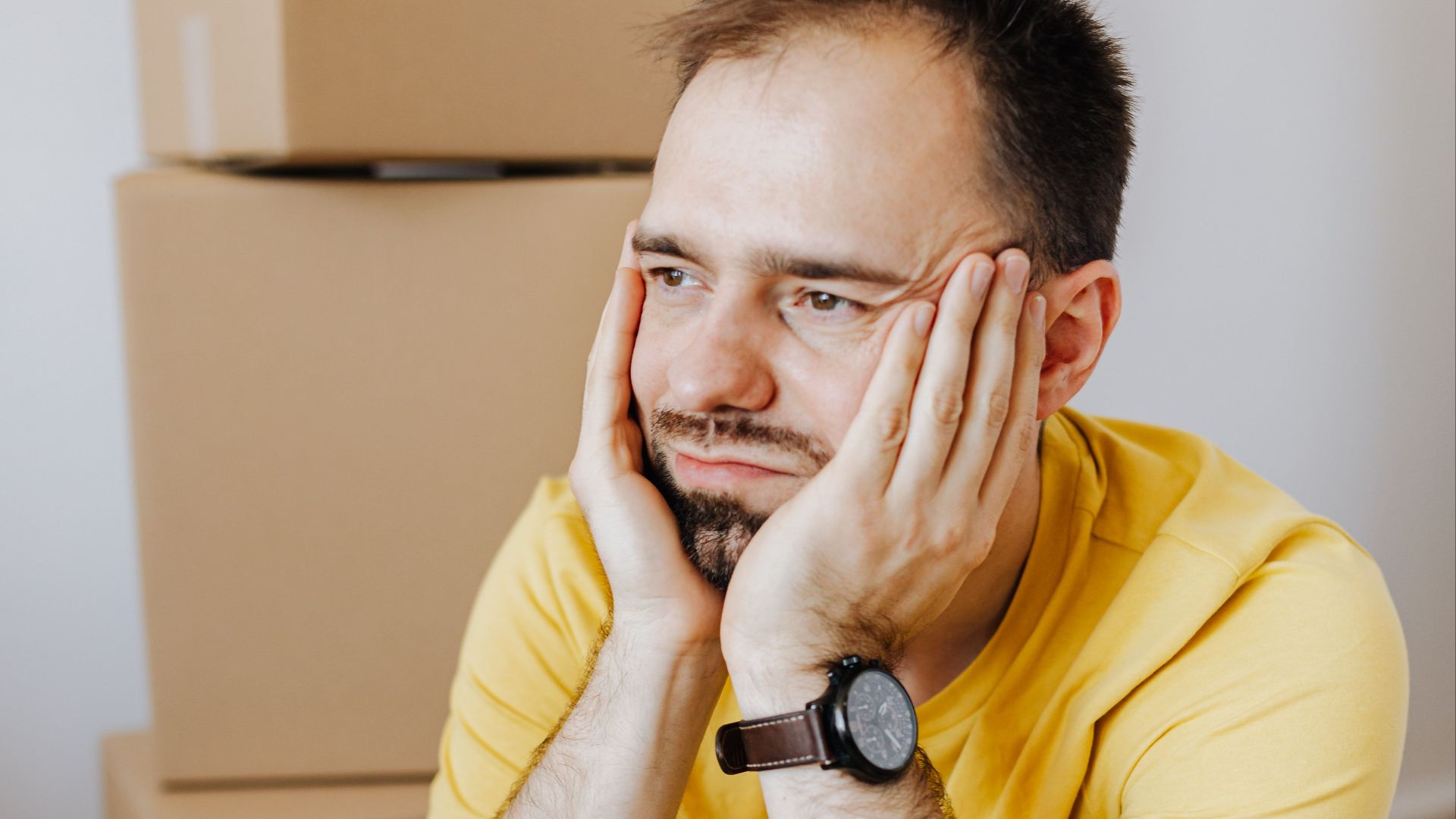 5. Un homme qui s'est envoyé par la poste