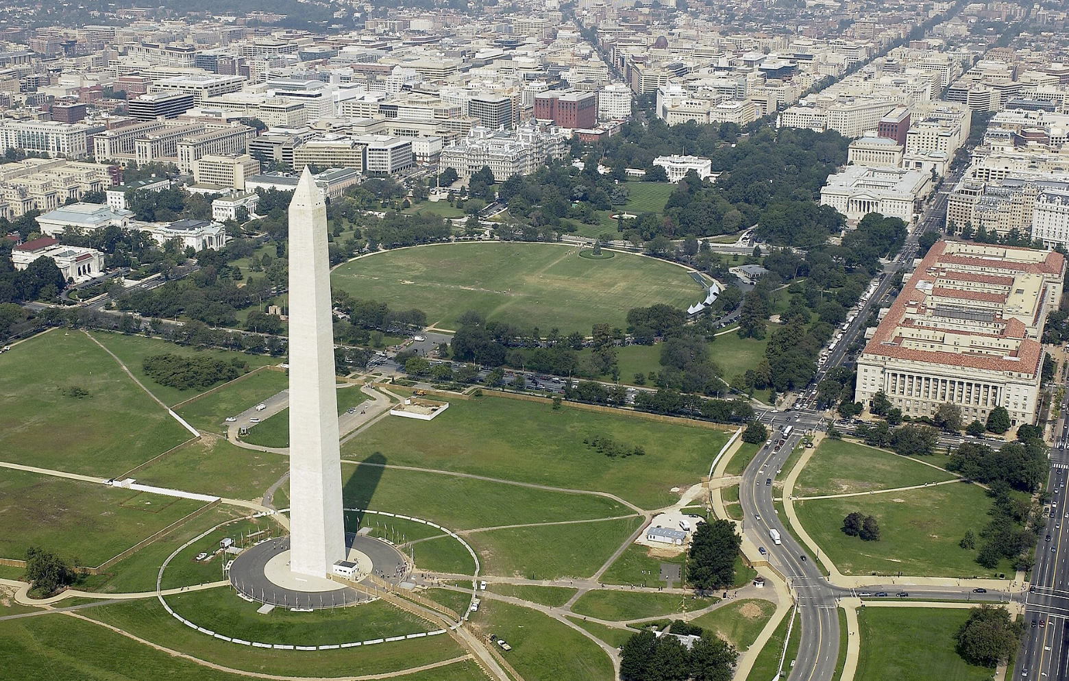 7. The Washington Monument's Shape Was Intentional