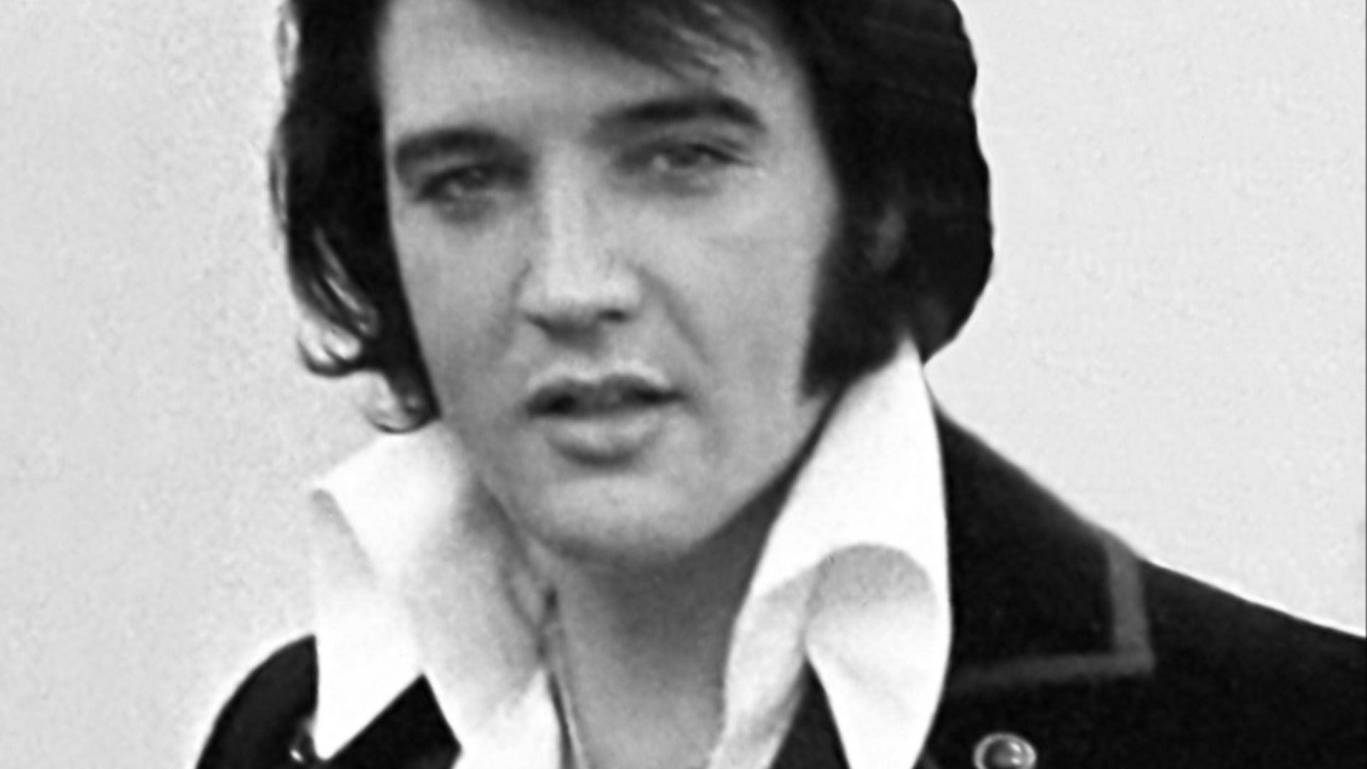 14. Elvis Presley conduisait un camion de livraison