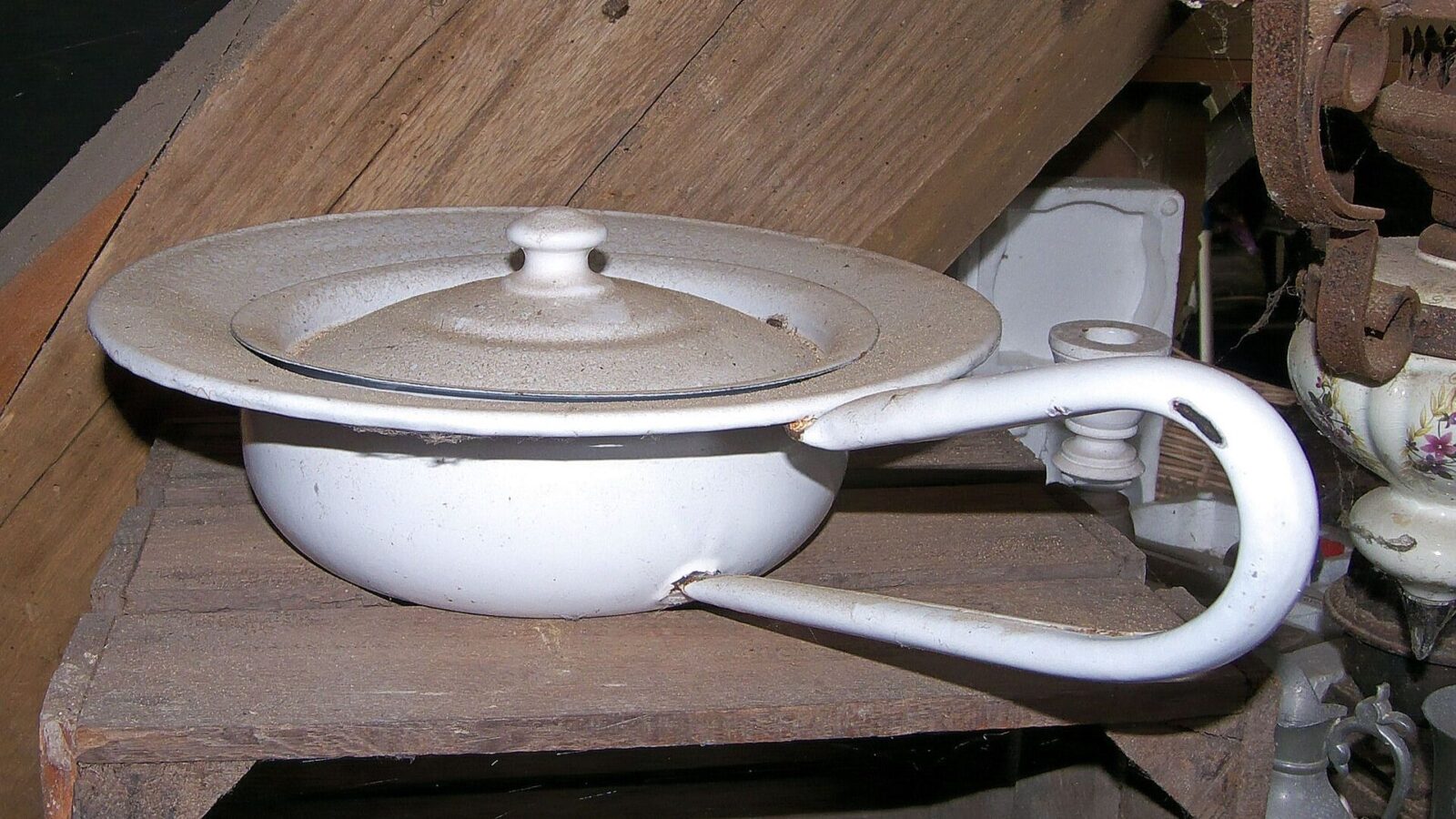 3. Le pot de nuit n'était pas réservé aux pauvres