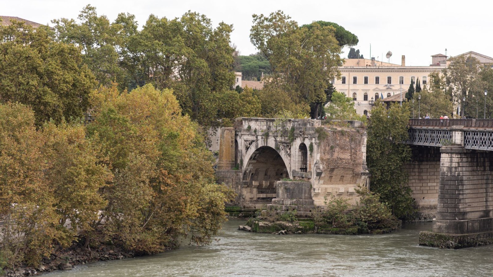 18. Maxentius Was Drowned By His Own Escape Route