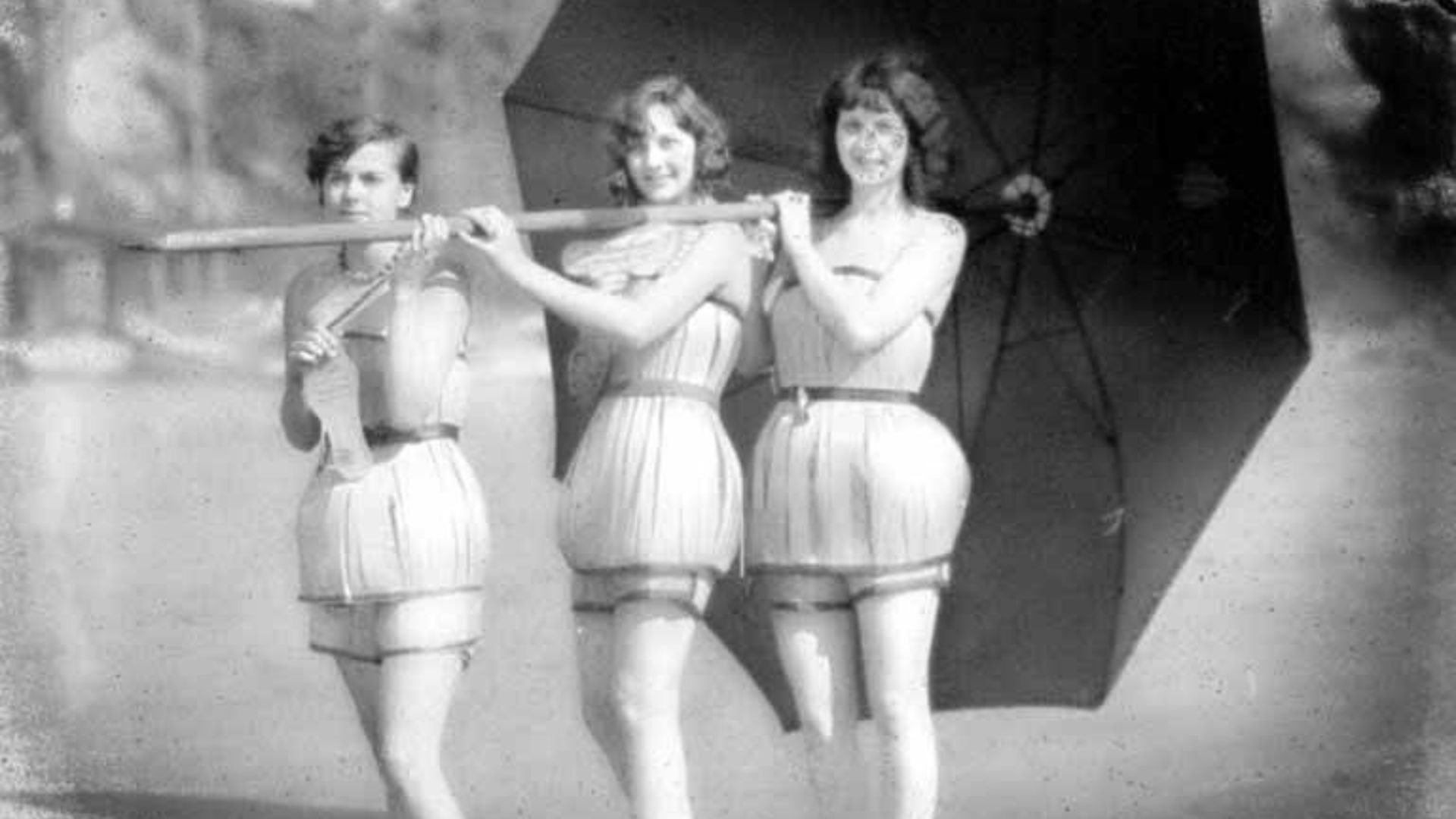 3. Maillots de bain en placage d'épicéa